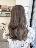 札幌ミディアム　オリーブグレージュレイヤーカット
