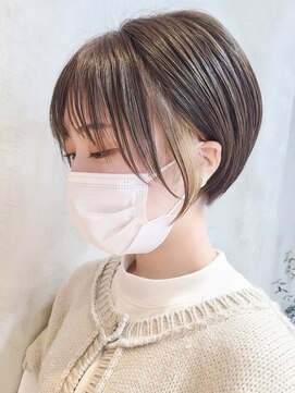 エリマ 武蔵小杉(elima) ショートカットくびれショート前下がりボブベージュカラー40代◎