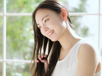 シェリル 名取美田園店(Cheryl)の写真/不自然にならない“柔らか縮毛矯正”で、乾かすだけの美髪に◎真っ直ぐすぎる縮毛矯正はイヤという方に◎