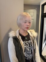 コバルト(Cobalt)&nbsp;ショートレイヤー/ホワイトカラー/ショートヘア