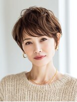 ビフィーノ リルネ(Bifino Rilune) 50代・白髪ぼかしで叶える上品ベリーショート