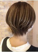 30代40代/小顔/立体感/アッシュベージュ/ハンサムショート