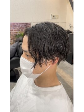 テティス(TETISS) ゆるっと縦落ちパーマ