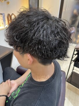 ガーデンエス 府中店(GARDENes) 【波巻きパーマ】