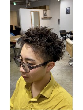 エルオム(EL.HOMME) 内外MIXワンカールパーマ/スパイキーショート