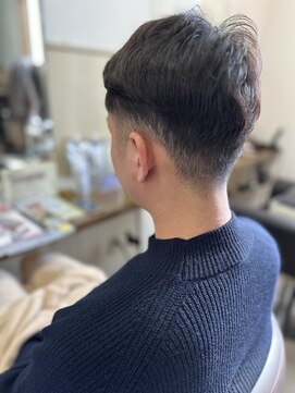 コアフィールフィス(COIFFURE fils) 【見附　今町】フェードカット　刈り上げ