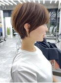 美髪シアーカラーピンクブラウンショートカット切りっぱなしボブ