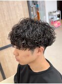 刈り上げツーブロック波巻きスパイラルパーマメンズマッシュ