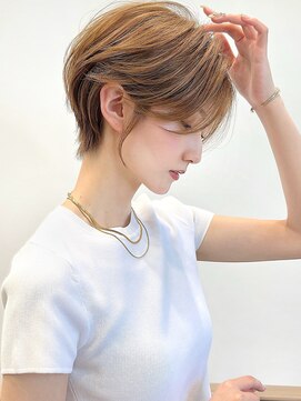 アフロート ルヴア(AFLOAT RUVUA) みね前下がりひし形ショート30代40代50代くびれヘア丸顔面長