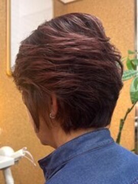 プラーナ 佐世保店 レイヤーボブにグラデーションを入れて脱マンネリスタイル