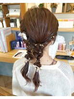 メルク ユニ(merc.uni)&nbsp;大人可愛いツイン編みおろしアレンジ◎01.09