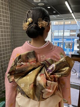 クラウン(CROWN) タイトシニヨン