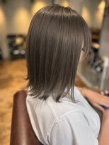 ヘアサロン レゴリス(hair salon REGOLITH)&nbsp;オリーブベージュ×外ハネ