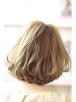 エイミーバイアフロートザガーデン 浦和店(amie by afloat the garden)&nbsp;ルーズウェーブ～耳かけショートボブで大人グラム【浦和】