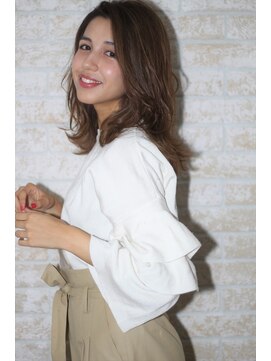 ヘアーアートシフォン 池袋西口店(Hair art chiffon) 黒髪似合わせカットグレージュグラデーションカラーのふわミディ