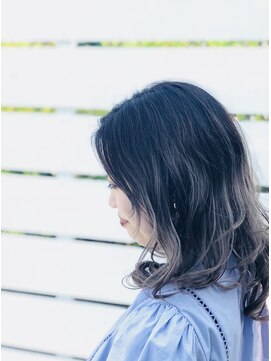 バーバーアンドビューティー マル(Barber and Beauty MARU) MARU グラデーションルーズセミディ