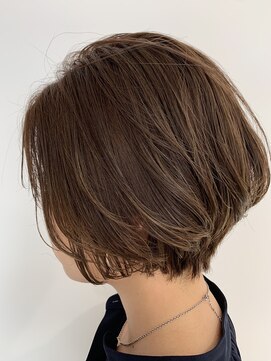 ラフィノ(rafino) 大人ショートボブ