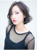 アッシュベージュ×切りっぱなしボブ&セミウェットヘア☆