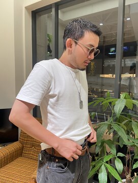 ルアウラフ(LUAU LOUGH) 【YASU】/Instagram-@yasu_lough_