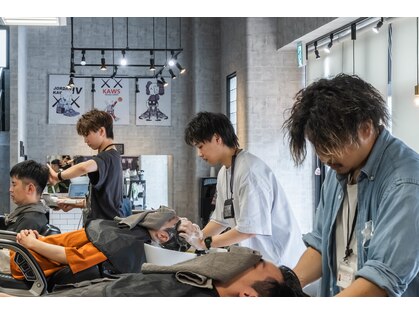 ザ ハレ 学南町店(THE HALE'S)の写真