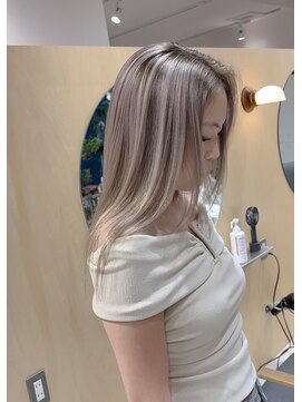 スタン 渋谷(Stam) ミルクティーグレージュハイライトミディアムロングウルフ30代R4