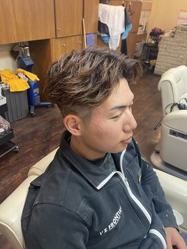 ありとみ フェザーショート