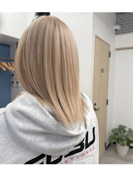 リノショアーズ 元町店(RINOSHORES) 10代20代★大人かわいいトリプルカラーブリーチブロンドカラー