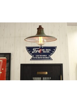 アメリカンヴィンテージでクラシカルな空間◇駐車場完備［四日市/メンズサロン/バーバースタイル］