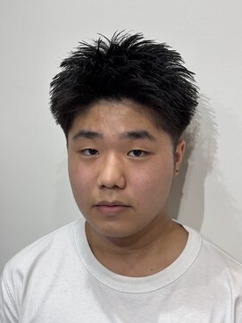 シャイン 大宮(SHINE) メンズカット/パーマ/ヘッドスパ/ブリーチ/眉毛/韓国/大宮/Men's