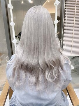 デイズ(days) 赤味ゼロホワイトシルバーカラー