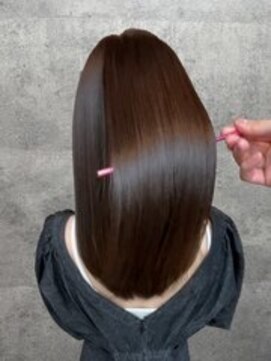 レディオ ザ イシン(LeDio the ISIN) 髪質改善/白髪染め/白髪ぼかし/縮毛正/ヘッドスパ 【星川】