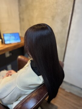 スローネ(THRONE) 髪質改善酸性ストレートで艶髪／20代30代40代／新宿