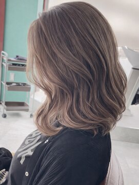 モルト 麻生(molt) 海外 韓国風 ミディアムボブ ダンバルモリ ハイライト