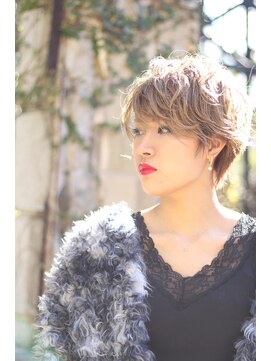 アース 菊名店(HAIR&MAKE EARTH) レディースショートアッシュベージュ