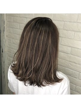 アポロ 横浜駅店(apollo) 肩ボブ x ハイライト x セピアベージュ