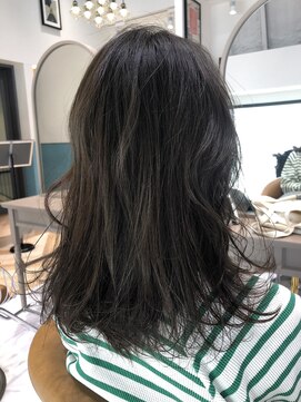 ロンド レグリーズ 立川(Lond leglise) オリーブベージュ/オリーブ/似合わせカット/小顔〈深味信也〉