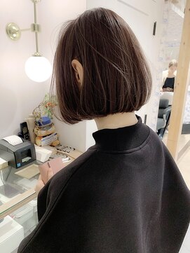 シキ 渋谷(siki) 【siki】首が綺麗に見えるボブ(原宿/表参道)