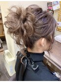 お団子アップヘア