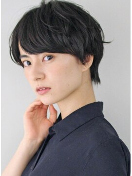 サーカス バイ ビュートリアム 青山(CIRCUS by BEAUTRIUM) 黒髪　すっきり　マッシュショート　丸み　小顔