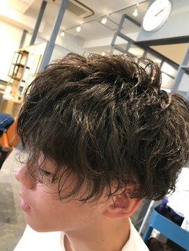 リッカヘアー(Ricca hair) メンズカジュアル20代30代ツイストスパイラルパーマツーブロック