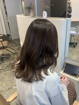 ユッカ 梅田(YUCCA) 【 YUCCA 】大人可愛い20代30代40代ロング/ウェーブ巻き