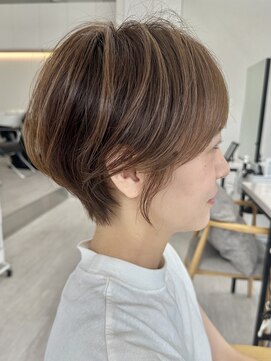 ビューナゴヤ 名駅(VIEW NAGOYA) 切りっぱなしボブ/ブルーブラック/ミニボブ/似合わせカット