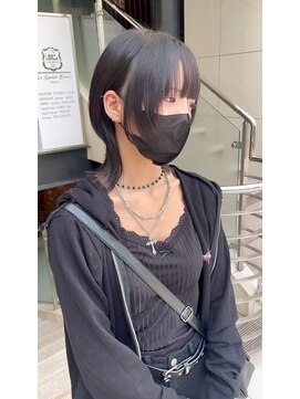 ジゼル(gisele) ウルフカット