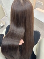 エス(Ess)&nbsp;美髪/ワイドバング/ホワイトブロンド[髪質改善/ヘアセット/大宮]