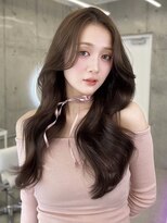 アイシー 表参道(ICY)&nbsp;ツヤツヤ可愛いワンホンヘア＊センターパートグレージュカラー