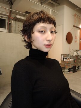 シティ(sity.) 天神　ブリーチなしダブルカラー　レイヤーカット　暖色カラー