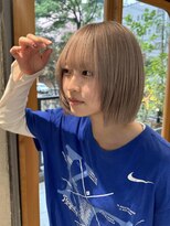オムズポカ 栄矢場町店(OM's poka)&nbsp;ホワイトベージュ×切りっぱなしボブ