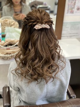 ヘアセットサロンエッジ(Edge) 結婚式お呼ばれゆるふわハーフアップ