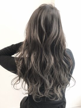 エミュスト(Emuest) バレイヤージュ☆プラチナグレージュ