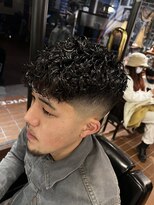 ハイブ 金沢(Hive)&nbsp;10代20代フェードバーバースタイルスキンフェード七三スタイル